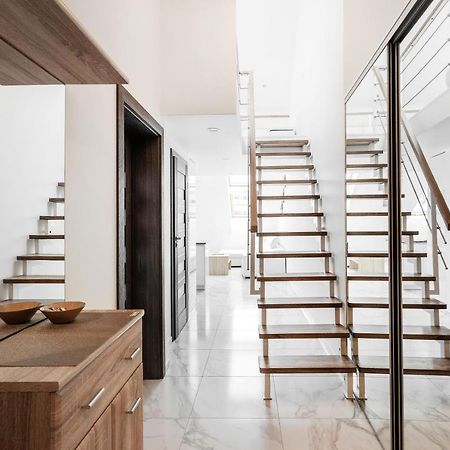 Luxurious Kaunas Basilica Apartment In Old Town By Urban Rent Экстерьер фото