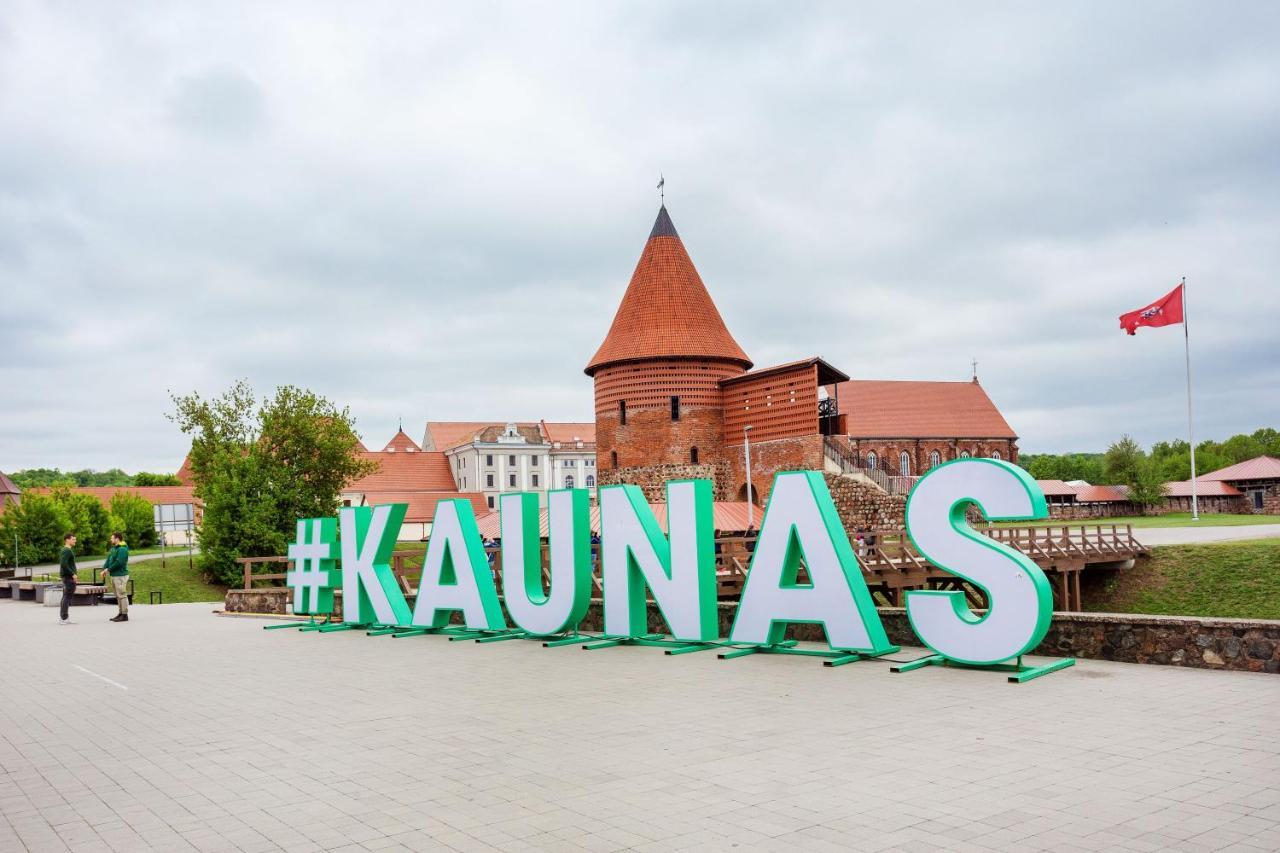 Luxurious Kaunas Basilica Apartment In Old Town By Urban Rent Экстерьер фото