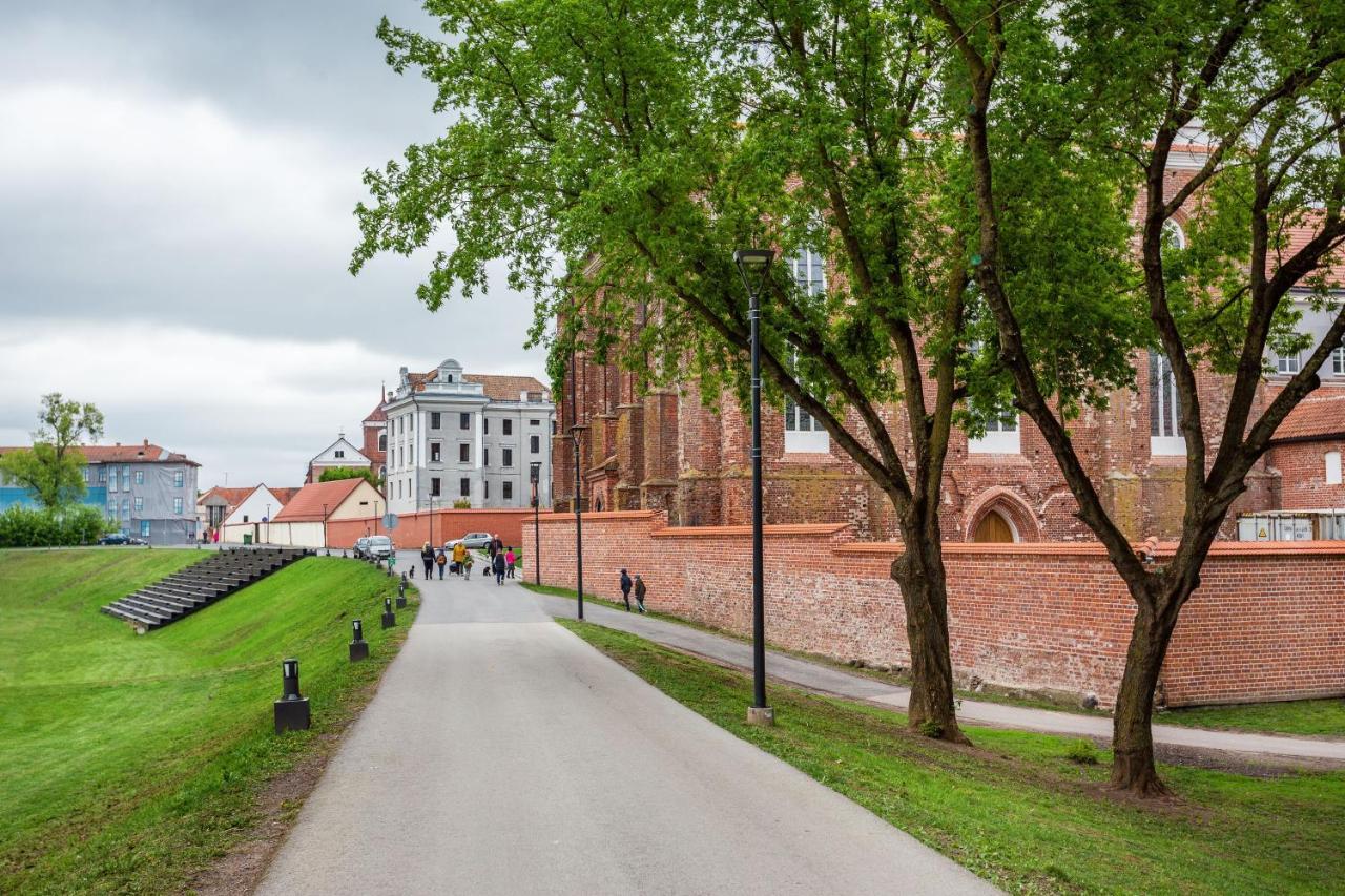 Luxurious Kaunas Basilica Apartment In Old Town By Urban Rent Экстерьер фото