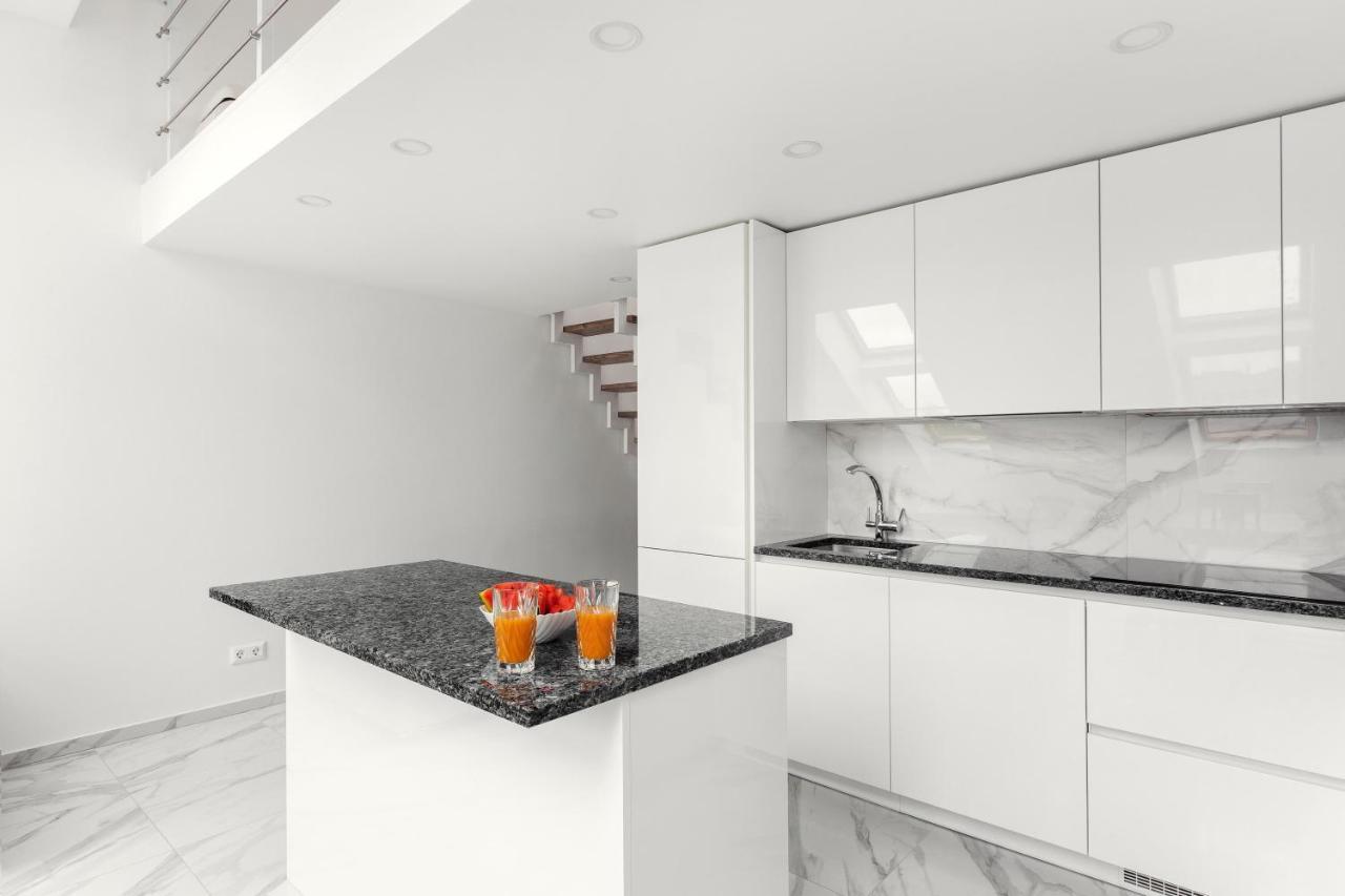 Luxurious Kaunas Basilica Apartment In Old Town By Urban Rent Экстерьер фото