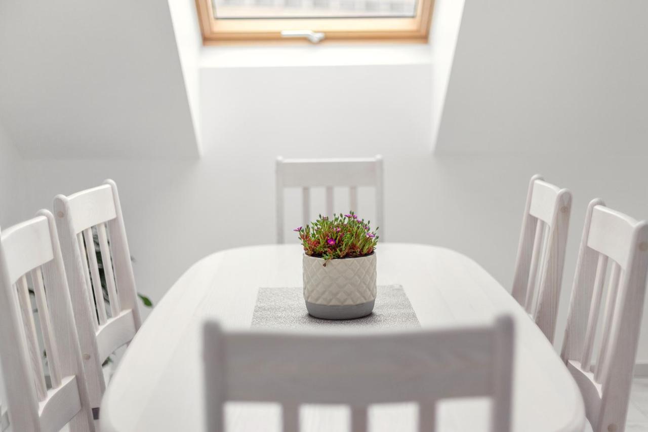Luxurious Kaunas Basilica Apartment In Old Town By Urban Rent Экстерьер фото