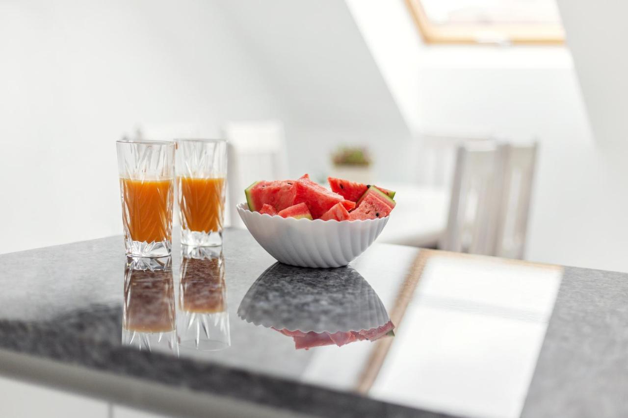 Luxurious Kaunas Basilica Apartment In Old Town By Urban Rent Экстерьер фото